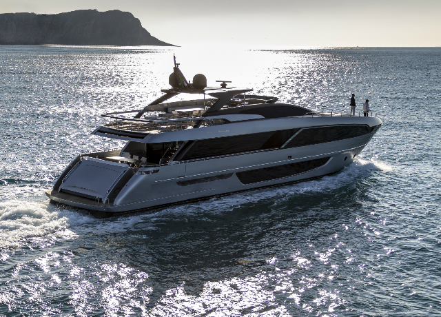 The new 100’ Corsaro wins over Monte Carlo