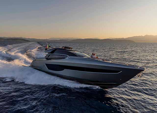 Riva 76’ Perseo Super: the style is Riva, the restyling is super.<br />
 