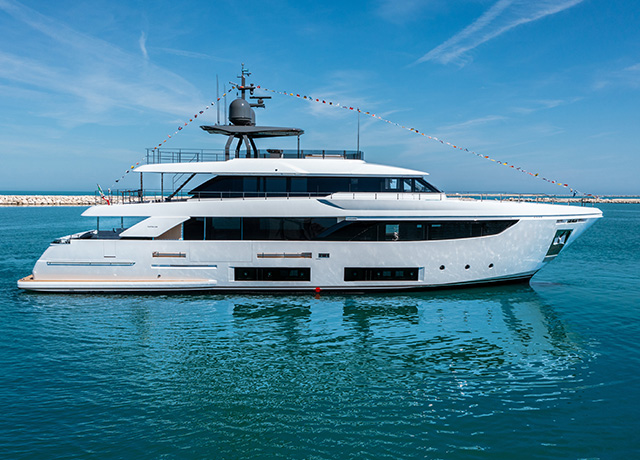 Custom Line celebrates the launch of its 27th Navetta 33 superyacht.<br />
 